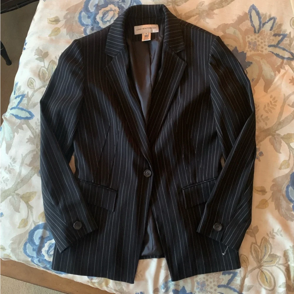 Brand New Jones New York Suits & Blazers | Women 2 Piece Black Pinstripe Suit - Picture 2 of 7